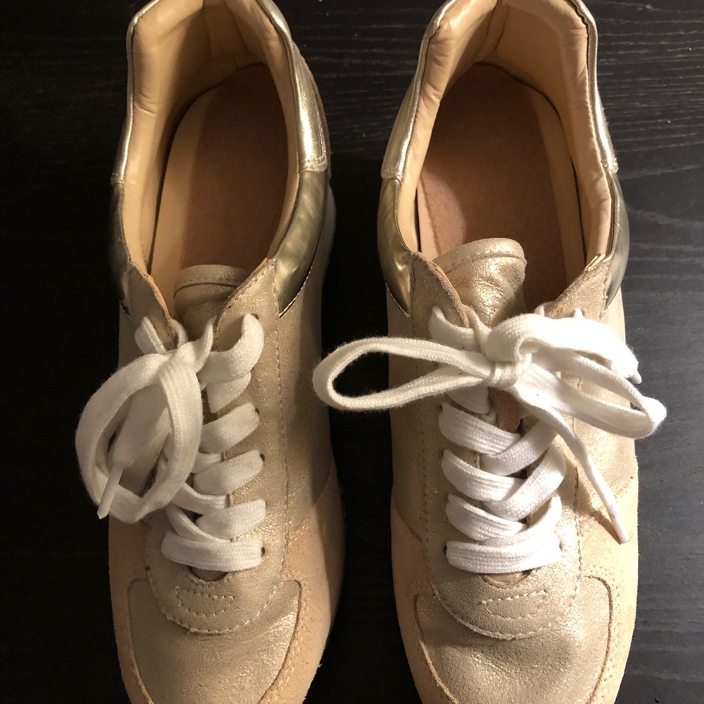 Beige Wedge sneakers